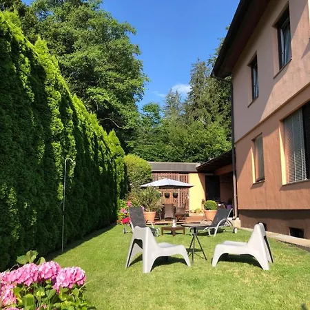 Haus Graf Velden 度假居 沃尔特湖畔韦尔登